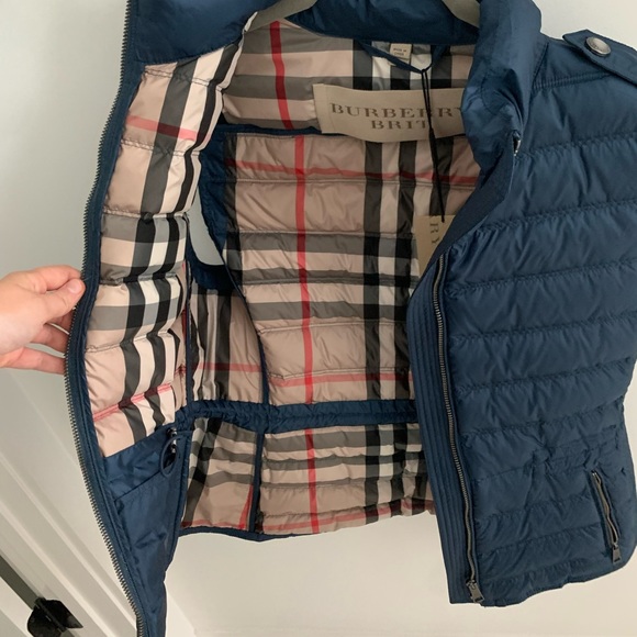 Burberry Vest NWT - Picture 2 of 2